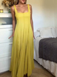 Alma™ | Vestido Largo con Escote Cuadrado y Estilo Atemporal